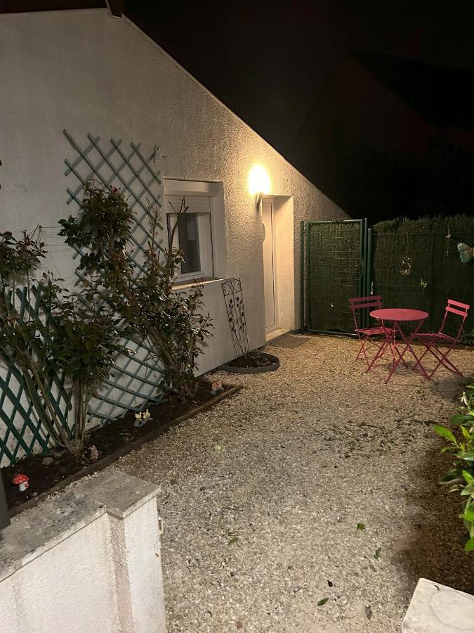 Maison Studio Le Bois Fleuri Croissy-Beaubourg ภายนอก รูปภาพ
