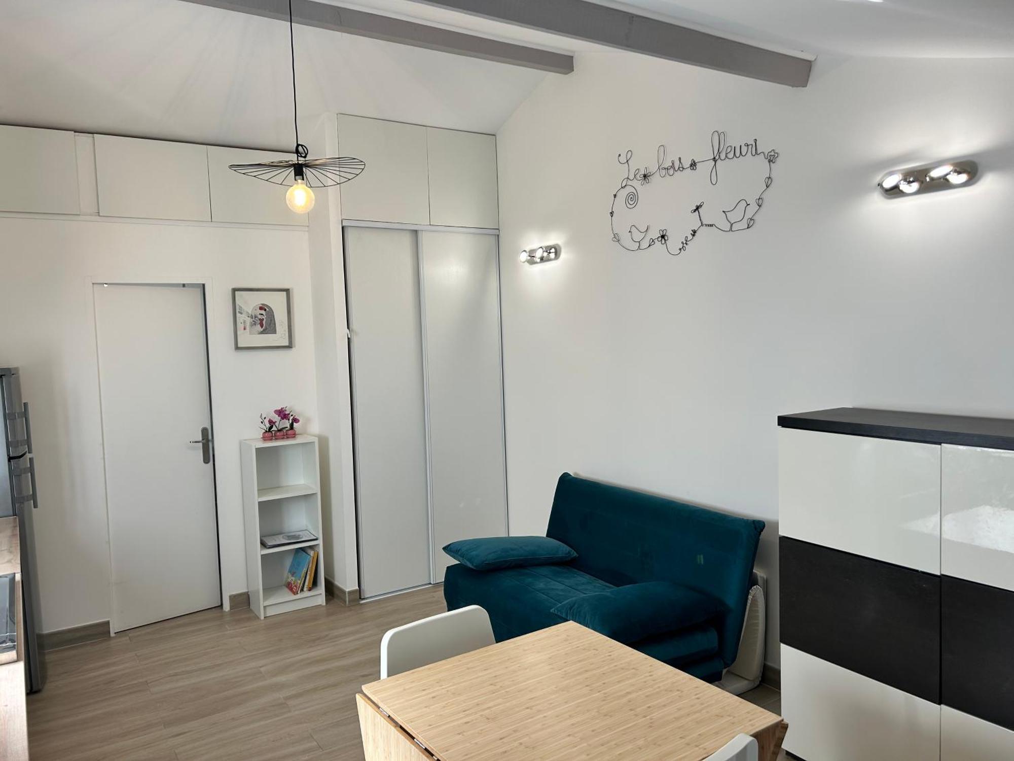 Maison Studio Le Bois Fleuri Croissy-Beaubourg ภายนอก รูปภาพ
